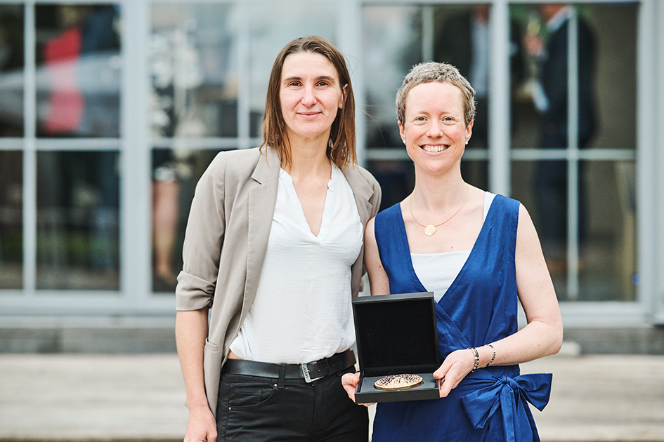 Laure Elens and Laure Bindels